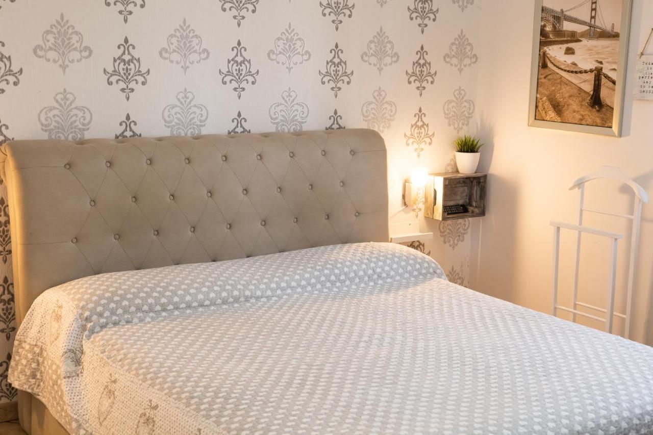 Emotions Bed & Breakfast Fiumicino Exterior foto